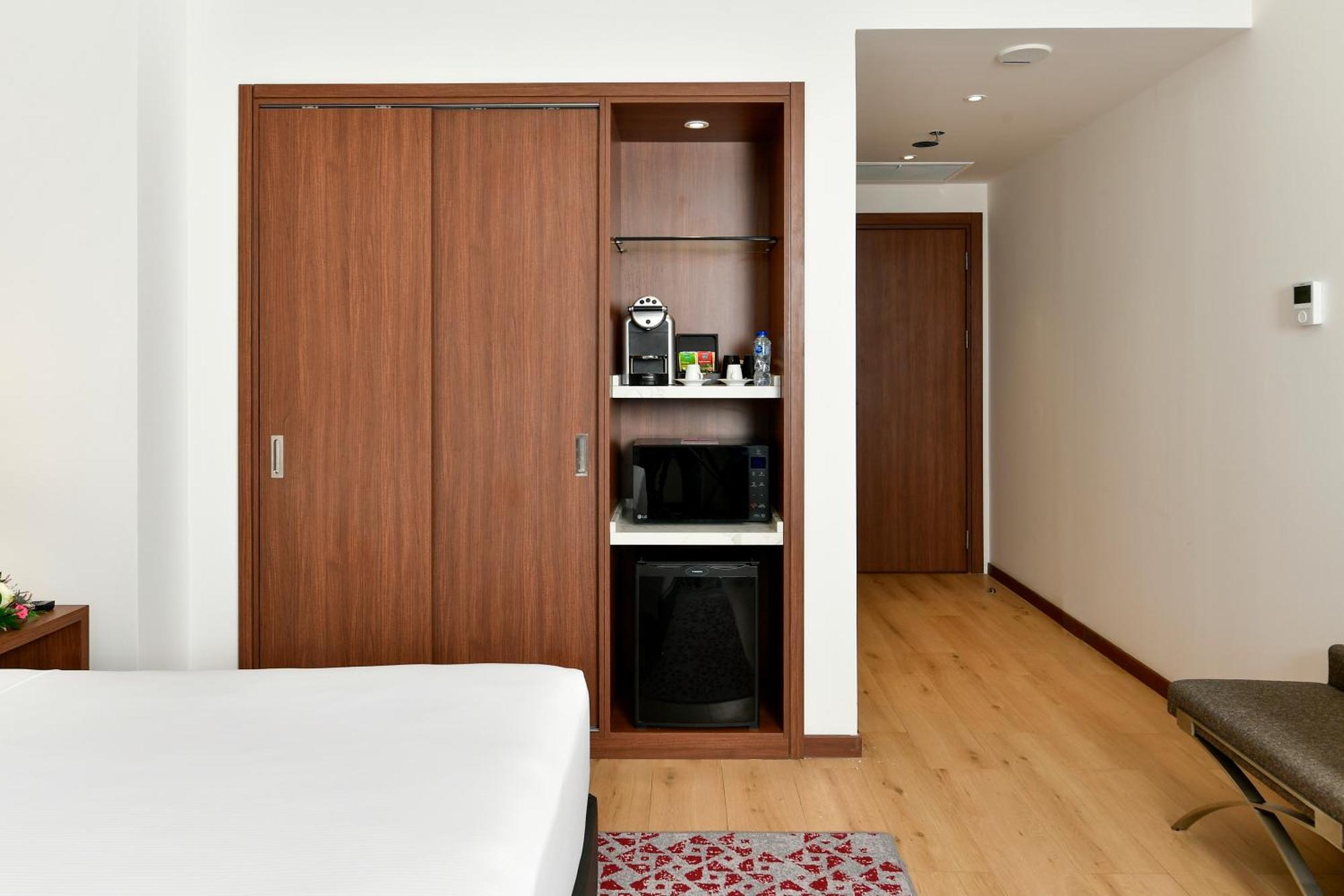Comfort Hotel Riyadh Olaya Exterior photo